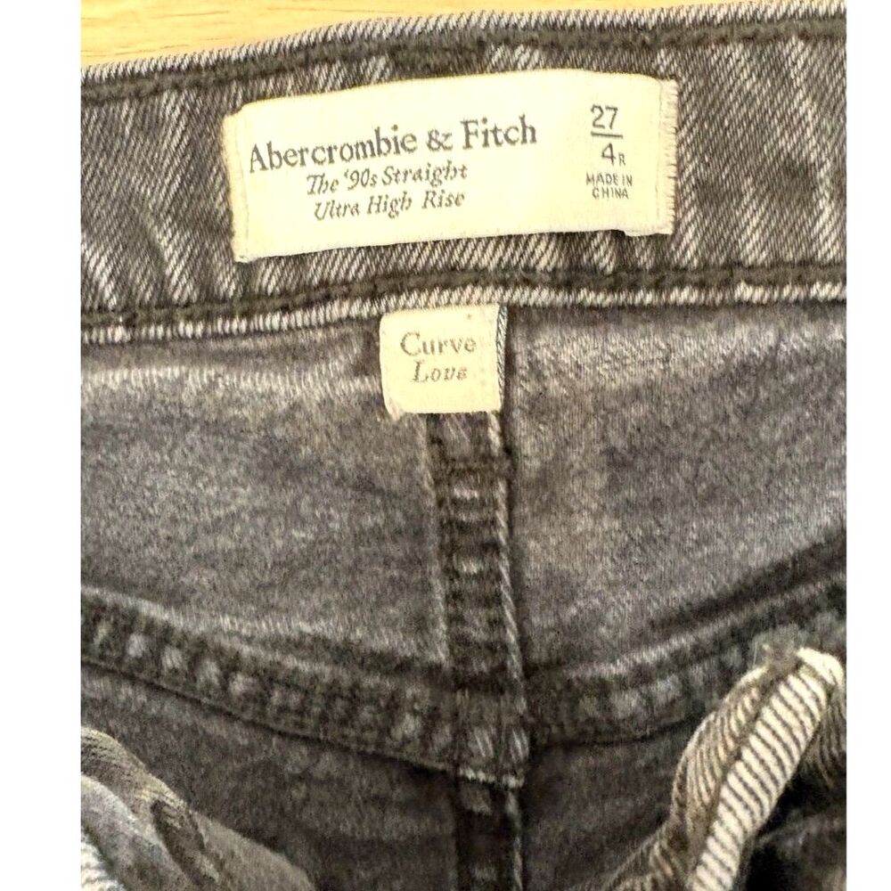 Abercrombie & Fitch Curve Love 90s Straight Ultra High Rise Jeans Washed Black S - Picture 3 of 3